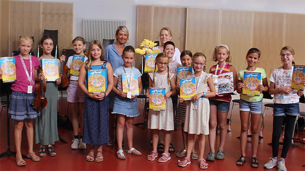 STERNi besucht die Streicherkids